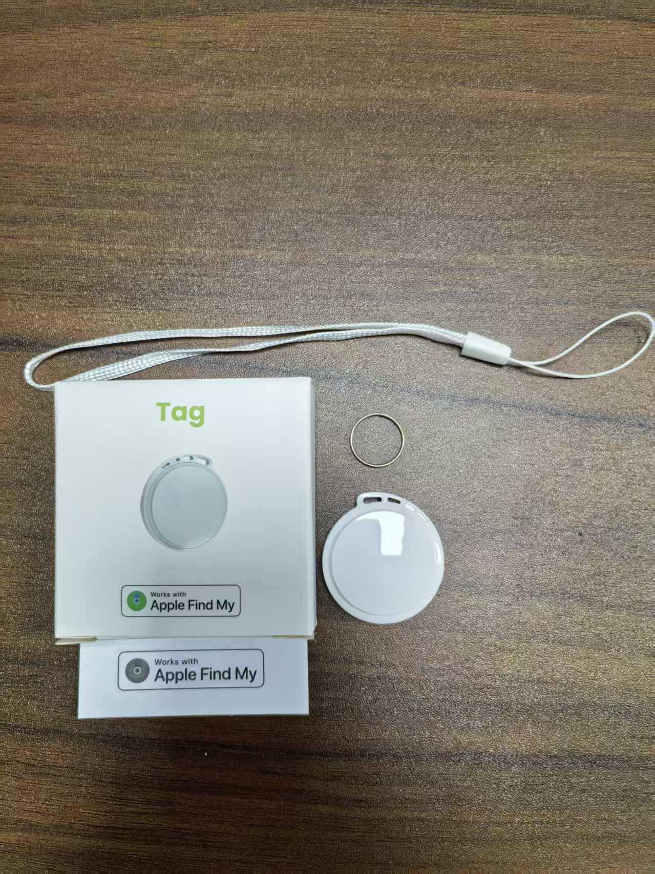 LocatePro Tag for Apple device positioning tracker AirTag is suitable for the elderly, children, pets, luggages, bags, keys, wallets and travels